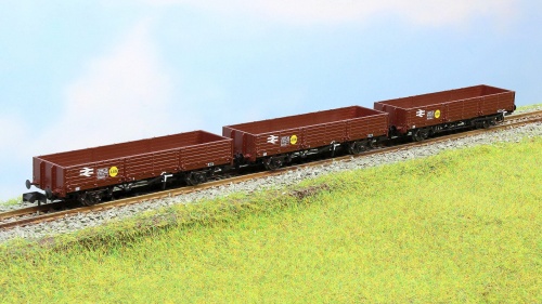 Rapido 956001 N Gauge OAA Wagon Pack Bauxite with ABN Yellow Spot